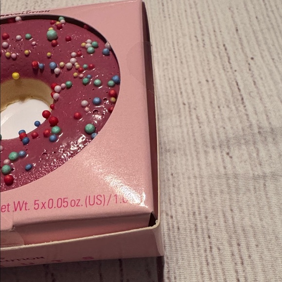 NWT Eyeshadow Bundle of 4 - Picture 5 of 16